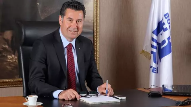 Koronavirüse yakalanan eski Bodrum Belediye Başkanı Mehmet Kocadon yoğun bakıma kaldırıldı Koronavirüse yakalanan eski Bodrum Belediye Başkanı Mehmet Kocadon yoğun bakıma kaldırıldı