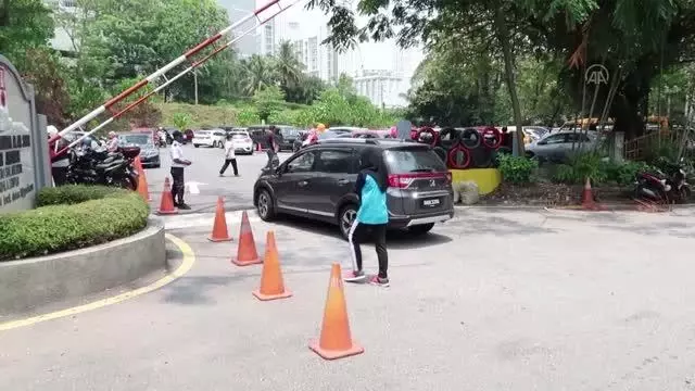 Son dakika: KUALA LUMPUR - Malezya'da ana sınıfı öğrencileri yüz yüze eğitime başladı Son dakika: KUALA LUMPUR - Malezya'da ana sınıfı öğrencileri yüz yüze eğitime başladı