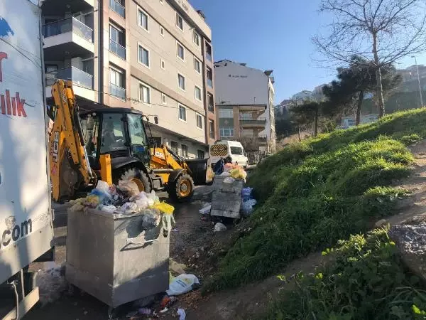 Maltepe sokakları temizlenmeye başlandı Maltepe sokakları temizlenmeye başlandı