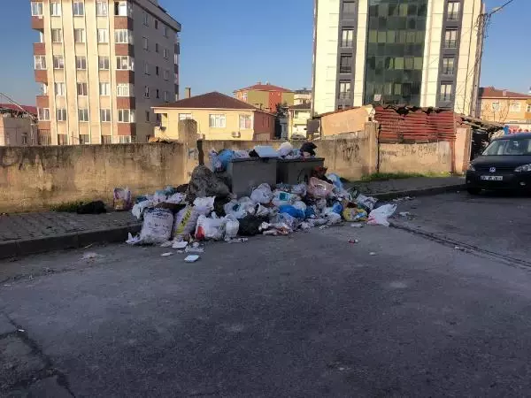 Maltepe sokakları temizlenmeye başlandı Maltepe sokakları temizlenmeye başlandı