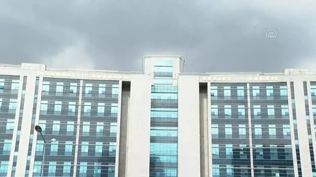 Son dakika haber | Müjdat Gezen ve Metin Akpınar 'Cumhurbaşkanına hakaret' suçundan yargılandıkları davada beraat etti Son dakika haber | Müjdat Gezen ve Metin Akpınar 'Cumhurbaşkanına hakaret' suçundan yargılandıkları davada beraat etti