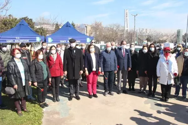 Üsküdar Vapuru faciasında hayatını kaybedenler anıldı Üsküdar Vapuru faciasında hayatını kaybedenler anıldı