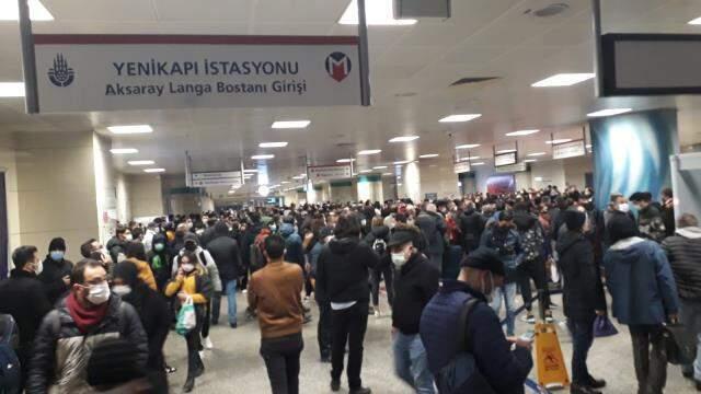 Yenikapı-Bayrampaşa arasında metro seferleri durduruldu Yenikapı-Bayrampaşa arasında metro seferleri durduruldu