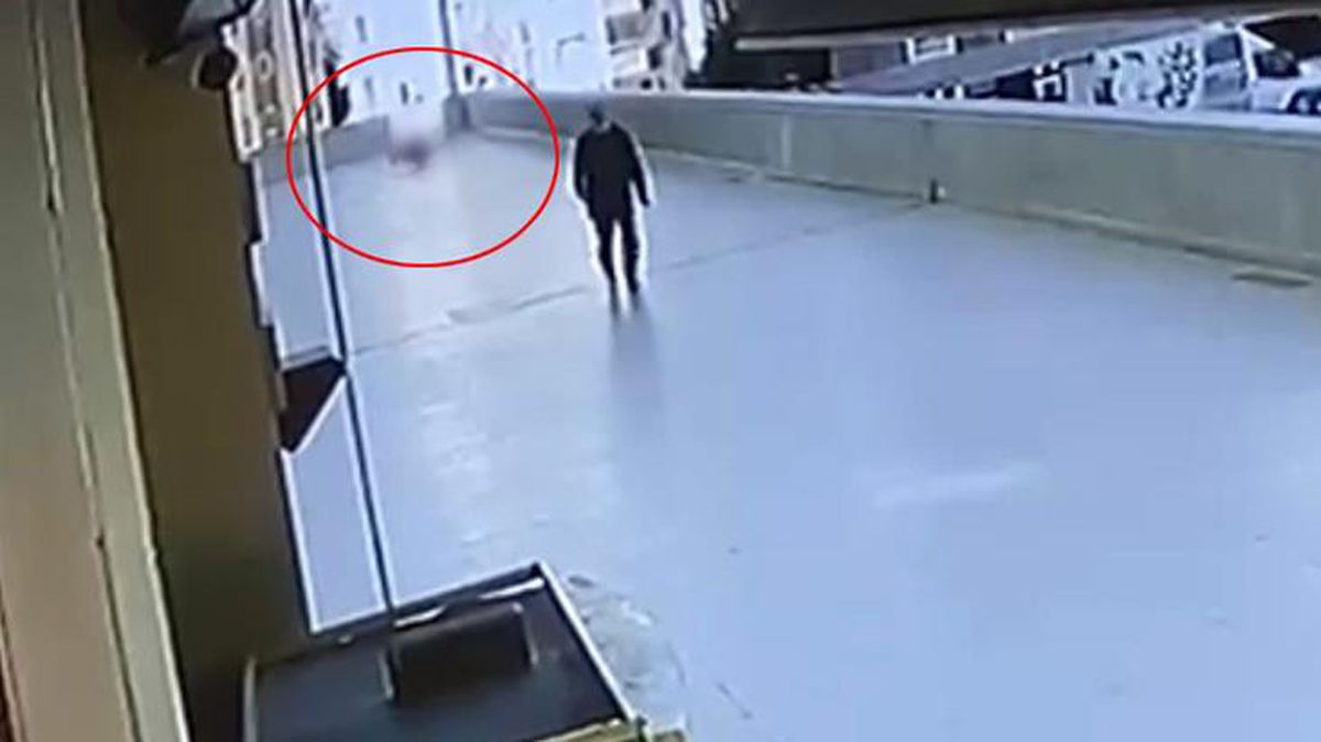 16 yaşındaki genç, 12'nci kattan düşerek yaşamını yitirdi