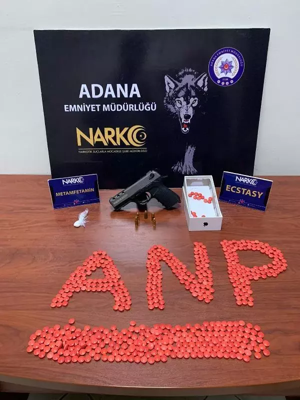 Adana'da bir ayda 94 torbacı tutuklandı Adana'da bir ayda 94 torbacı tutuklandı