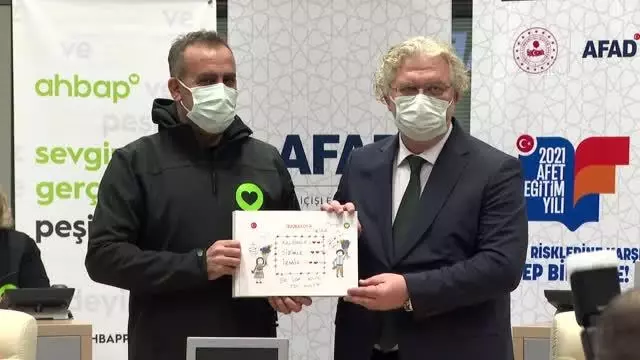 AFAD ile Ahbap Derneği arasında iş birliği protokolü imzalandı AFAD ile Ahbap Derneği arasında iş birliği protokolü imzalandı