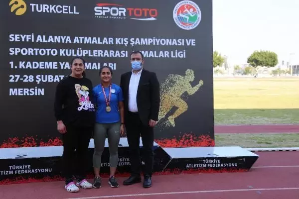 Atletizmde gençlerden büyük başarı Atletizmde gençlerden büyük başarı