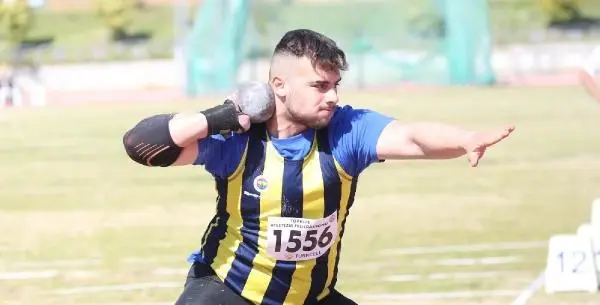 Atletizmde gençlerden büyük başarı Atletizmde gençlerden büyük başarı