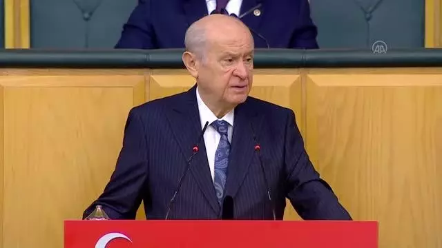 Bahçeli: 'Bize göre, S-400 konusunda başkalarının servis ettiği formüller değil, Ankara kriterleri geçerli olmalıdır' Bahçeli: 'Bize göre, S-400 konusunda başkalarının servis ettiği formüller değil, Ankara kriterleri geçerli olmalıdır'