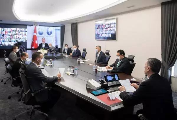 Son dakika haberi: Milli Eğitim Bakanı Selçuk'tan 'maske, mesafe, temizlik' çağrısı Açıklaması Son dakika haberi: Milli Eğitim Bakanı Selçuk'tan 'maske, mesafe, temizlik' çağrısı Açıklaması