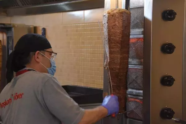 Başkan Yenice: Restoran ve lokantaların açılması memnuniyet yarattı Başkan Yenice: Restoran ve lokantaların açılması memnuniyet yarattı