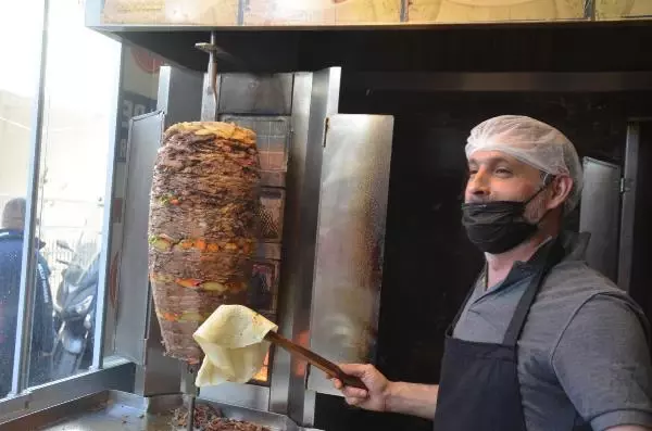 Bodrum'da kafe ve restoranlar ilk müşterilerini ağırladı Bodrum'da kafe ve restoranlar ilk müşterilerini ağırladı