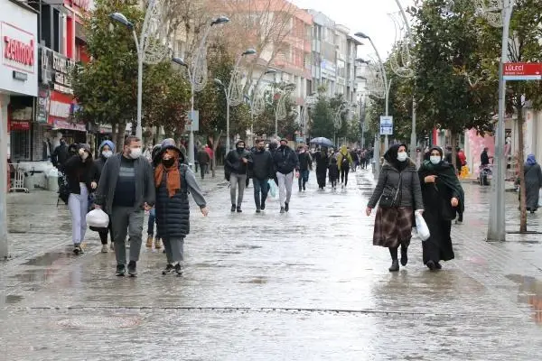 Çok yüksek risk grubundaki Sakarya'da vatandaşlar kurallara uyulmasını istedi Çok yüksek risk grubundaki Sakarya'da vatandaşlar kurallara uyulmasını istedi