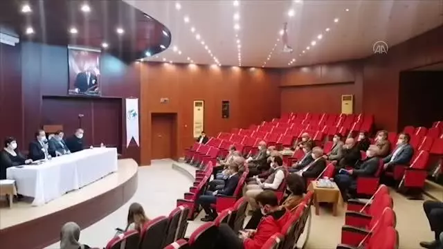 Gazipaşa ilçesinde bir kavşaktaki Osmanlı tuğralı saatin kaldırılması tartışmaya neden oldu Gazipaşa ilçesinde bir kavşaktaki Osmanlı tuğralı saatin kaldırılması tartışmaya neden oldu