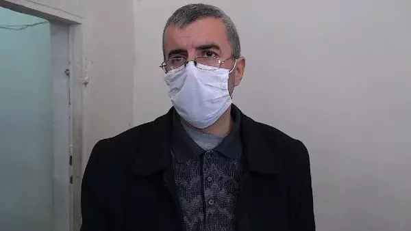 Görme güçlüğü çeken kaçak sünnetçiye suçüstü Görme güçlüğü çeken kaçak sünnetçiye suçüstü
