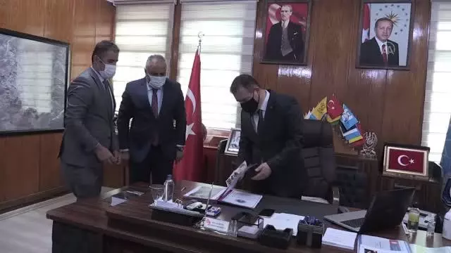 Hakkari'de 'Büyük Halk Pazarı' protokolü imzalandı Hakkari'de 'Büyük Halk Pazarı' protokolü imzalandı