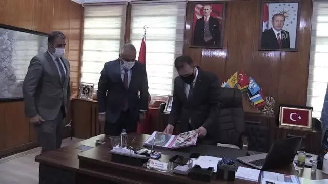 Hakkari'de 'Büyük Halk Pazarı' protokolü imzalandı Hakkari'de 'Büyük Halk Pazarı' protokolü imzalandı