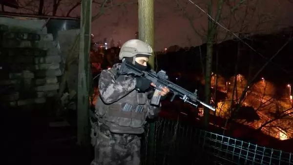 Son dakika haber | İstanbul'da uyuşturucu operasyonu: 1 kilo kokain ele geçirildi Son dakika haber | İstanbul'da uyuşturucu operasyonu: 1 kilo kokain ele geçirildi