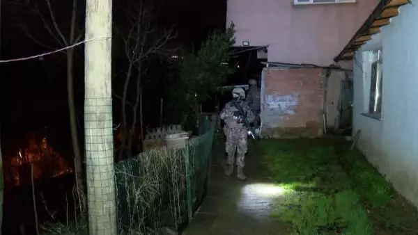 Son dakika haber | İstanbul'da uyuşturucu operasyonu: 1 kilo kokain ele geçirildi Son dakika haber | İstanbul'da uyuşturucu operasyonu: 1 kilo kokain ele geçirildi