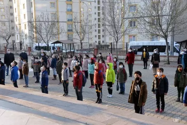 Kahramanmaraş'ta yüz yüze eğitim başladı Kahramanmaraş'ta yüz yüze eğitim başladı