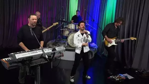 pandemiden etkilenen muzisyenlere online konser destegi