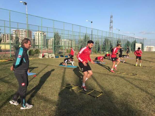 Şanlıurfaspor is not based on a teacher!  5 different coaches took part in 24 matches