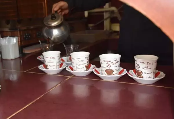 Son dakika: Sivas'ta normalleşme sevinci; lokantada yemeyi özledik Son dakika: Sivas'ta normalleşme sevinci; lokantada yemeyi özledik