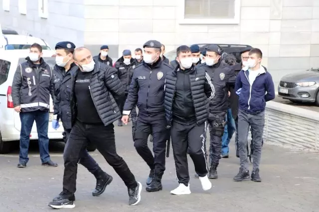 Samsun merkezli organize suç örgütü operasyonunda gözaltına alınan 31 şüpheli adliyede Samsun merkezli organize suç örgütü operasyonunda gözaltına alınan 31 şüpheli adliyede