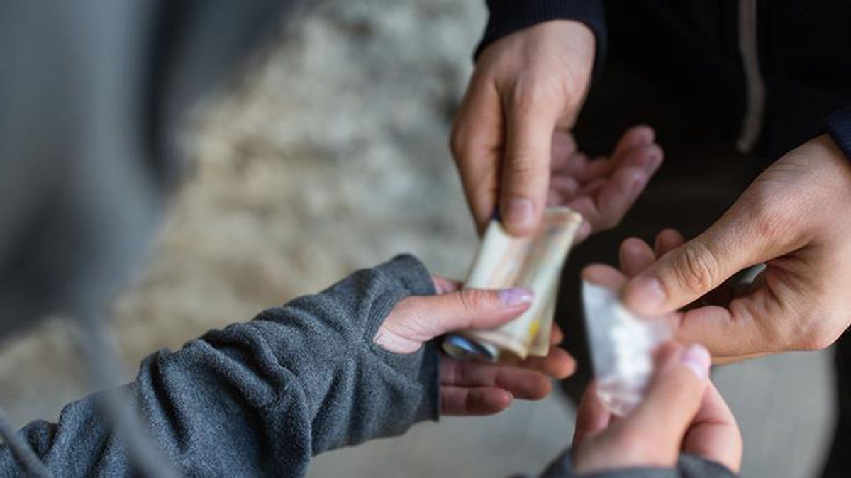 Suçüstü uyuşturucu operasyonundan dikkat çeken detay: Kendi gelip alana indirim yapıyormuş