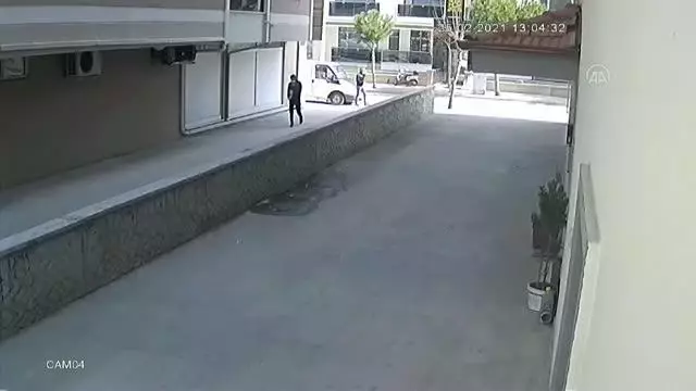 Son dakika haber: Telefon dolandırıcılığı iddiasıyla yakalanan zanlı tutuklandı Son dakika haber: Telefon dolandırıcılığı iddiasıyla yakalanan zanlı tutuklandı