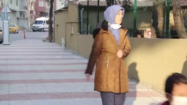 Yeni normalleşme süreciyle okullarda yüz yüze eğitim başladı Yeni normalleşme süreciyle okullarda yüz yüze eğitim başladı