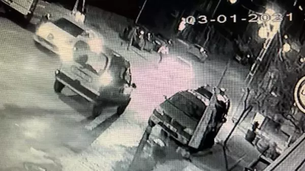 Yol verme kavgası: 3 yaralı Yol verme kavgası: 3 yaralı