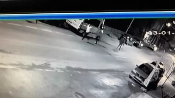 Yol verme kavgası: 3 yaralı Yol verme kavgası: 3 yaralı