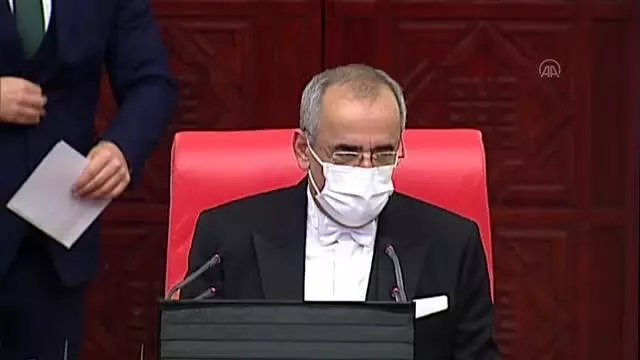 AK Partili Maviş: '(HDP'ye) Gerici ve yobaz, sadece totaliter ideolojilere inanan ancak sizin gibi kafalar olabilir' AK Partili Maviş: '(HDP'ye) Gerici ve yobaz, sadece totaliter ideolojilere inanan ancak sizin gibi kafalar olabilir'