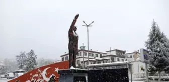 Antalya'nın yüksek kesimlerinde kar yağışı etkili oldu
