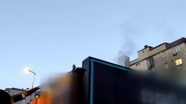 Ataşehir'de mobilya fabrikasında ikinci kez yangın çıktı Ataşehir'de mobilya fabrikasında ikinci kez yangın çıktı