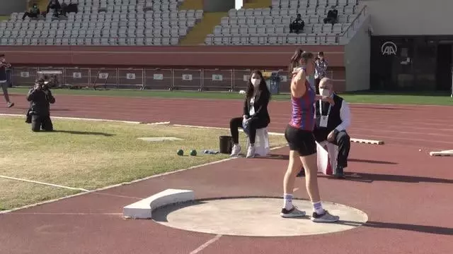 Atletizm Milli Takımı'nın hedefi Avrupa Salon Şampiyonası'nda başarı Atletizm Milli Takımı'nın hedefi Avrupa Salon Şampiyonası'nda başarı