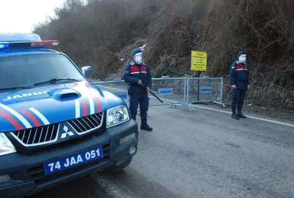 Bartın'da 3 köy karantinaya alındı Bartın'da 3 köy karantinaya alındı
