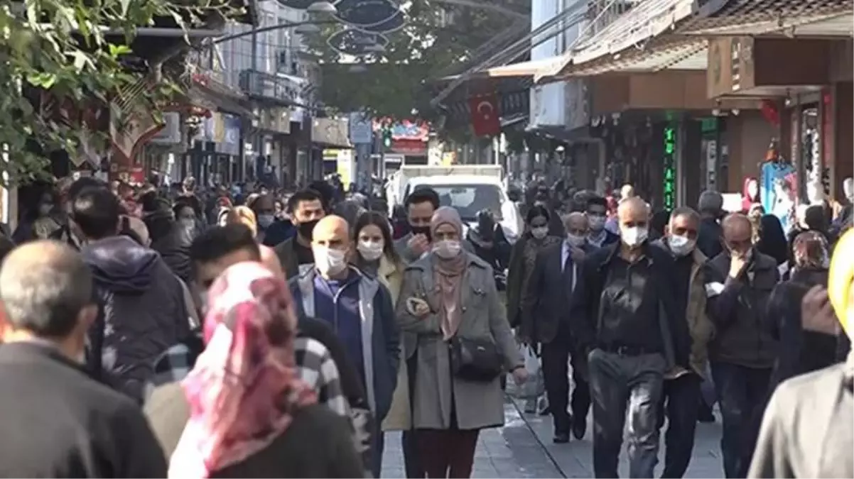 Bilim Kurulu üyesi 'Ön çalışmalar var' deyip duyurdu: Kısıtlama saatleri değişebilir