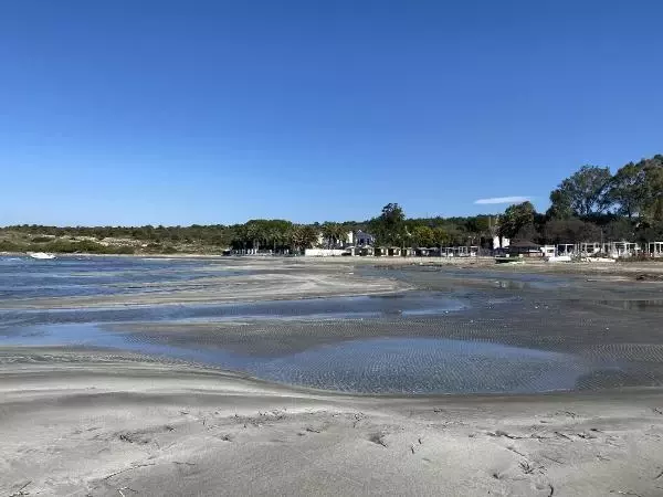 Yunanistan'daki 6.2'lik depremin ardından İzmir'de deniz çekildi, tekneler karaya oturdu Yunanistan'daki 6.2'lik depremin ardından İzmir'de deniz çekildi, tekneler karaya oturdu