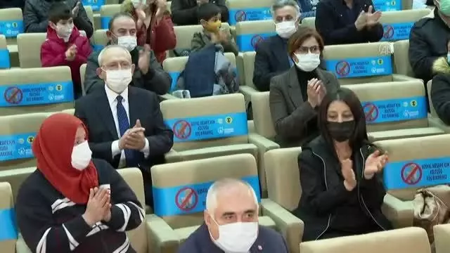 CHP Lideri Kılıçdaroğlu, apartman görevlileriyle toplantıda bir araya geldi CHP Lideri Kılıçdaroğlu, apartman görevlileriyle toplantıda bir araya geldi
