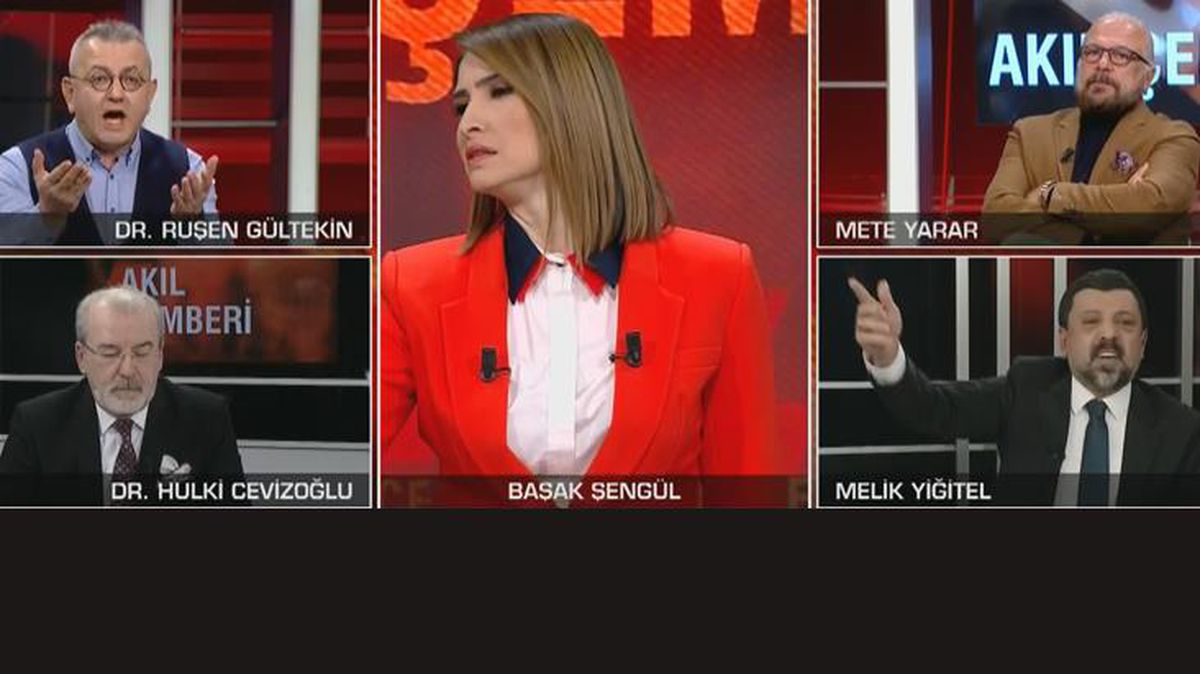 CNN Türk canlı yayınında hakaretler havada uçuştu, sunucu ara vermek zorunda kaldı