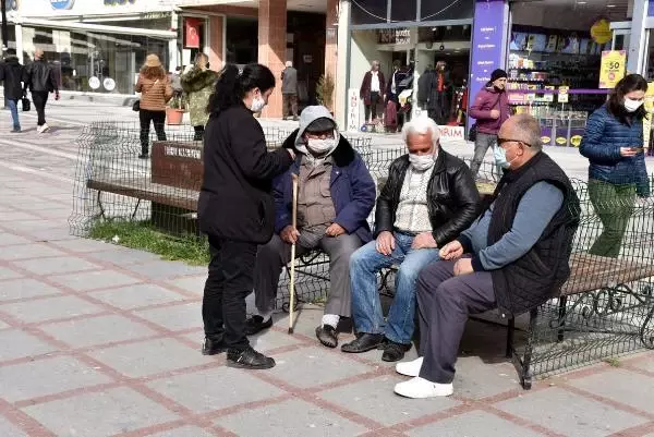 'Çok yüksek riskli' grupta yer alan Edirne'de esnaf, renklerinin haritada turuncuya dönmesini bekliyor 'Çok yüksek riskli' grupta yer alan Edirne'de esnaf, renklerinin haritada turuncuya dönmesini bekliyor