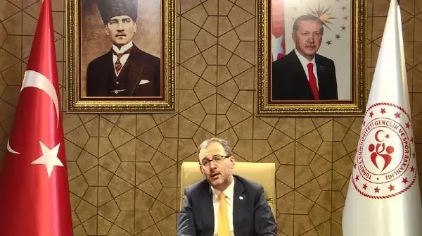 Dijital dünyanın inovatif sanal eğitim zirvesi başladı Dijital dünyanın inovatif sanal eğitim zirvesi başladı
