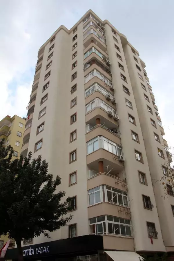 Duş almak için girdiği banyoda sigara yaktı, doğal gazlı şofben patladı Duş almak için girdiği banyoda sigara yaktı, doğal gazlı şofben patladı