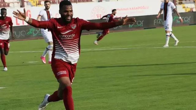 F.Bahçe'nin Boupendza için Hatayspor'la anlaştığı iddia edildi F.Bahçe'nin Boupendza için Hatayspor'la anlaştığı iddia edildi