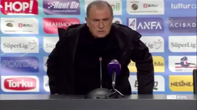 Fatih Terim: 'Demek ki Türkiye'de VAR hakemi yok' Fatih Terim: 'Demek ki Türkiye'de VAR hakemi yok'