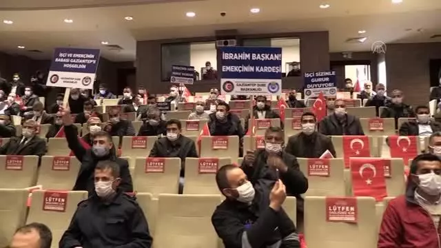 Gaziantep Büyükşehir Belediyesindeki 6 bin 317 işçiyi kapsayan toplu iş sözleşmesi imzalandı Gaziantep Büyükşehir Belediyesindeki 6 bin 317 işçiyi kapsayan toplu iş sözleşmesi imzalandı