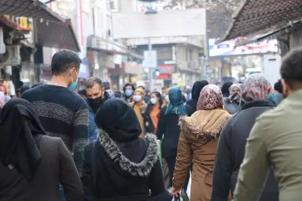 Son dakika haber | Gaziantep'te çarşı ve meydanlarda yoğunluk Son dakika haber | Gaziantep'te çarşı ve meydanlarda yoğunluk