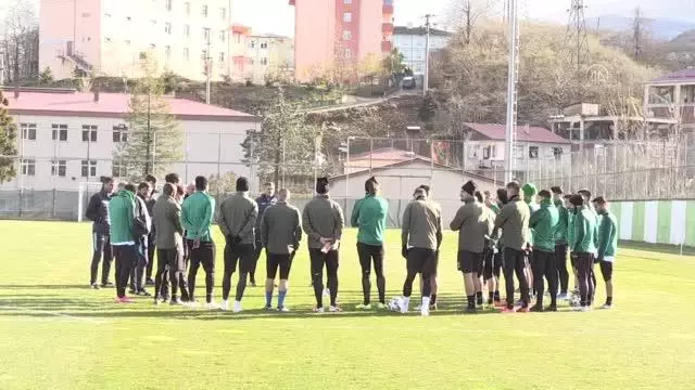 Giresunspor Teknik Direktörü Hakan Keleş: 'Yolumuza devam ediyoruz' Giresunspor Teknik Direktörü Hakan Keleş: 'Yolumuza devam ediyoruz'